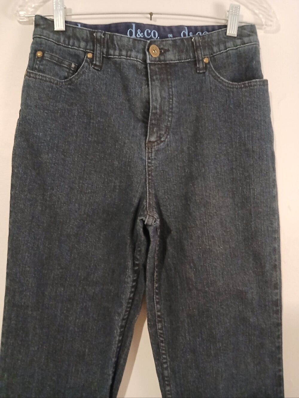 Denim And Co. Ladies Blue Jeans. Size 4 Tall - Picture 4 of 14